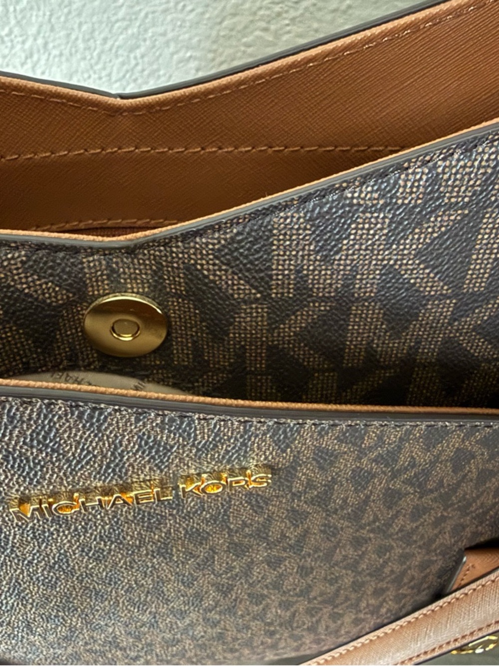 Michael Kors Jet Set -Dark Brown MK Signature Logo Shoulder Bag - Picture 13 of 15